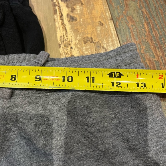 Abercrombie Joggers - Picture 5 of 9